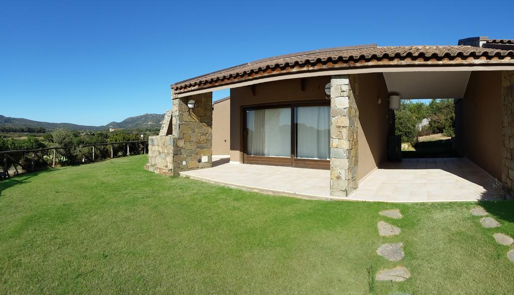 Casa Bithia Villa Chia Exteriör bild